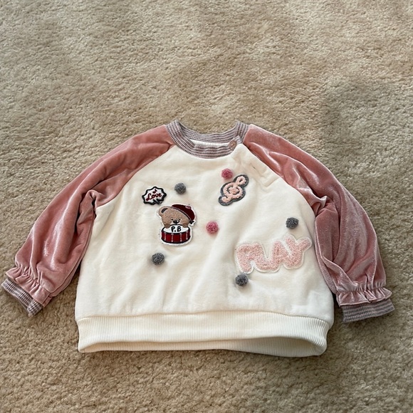Baby Girl’s Sweatshirt - Picture 1 of 3
